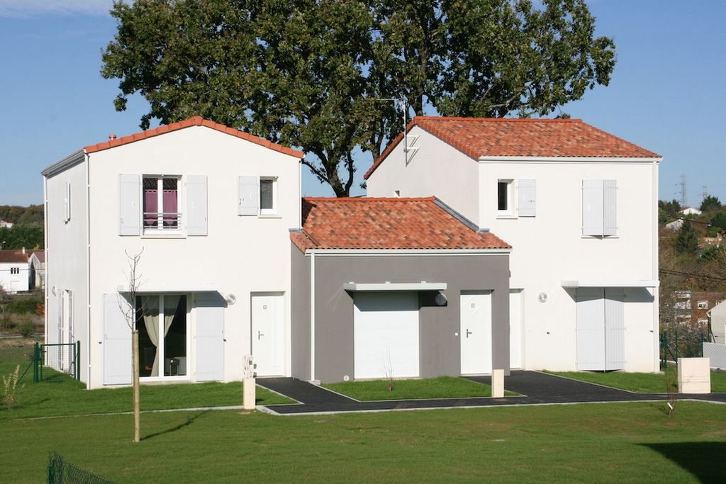 Haut Berlingue : Maisons Groupées à Saintes